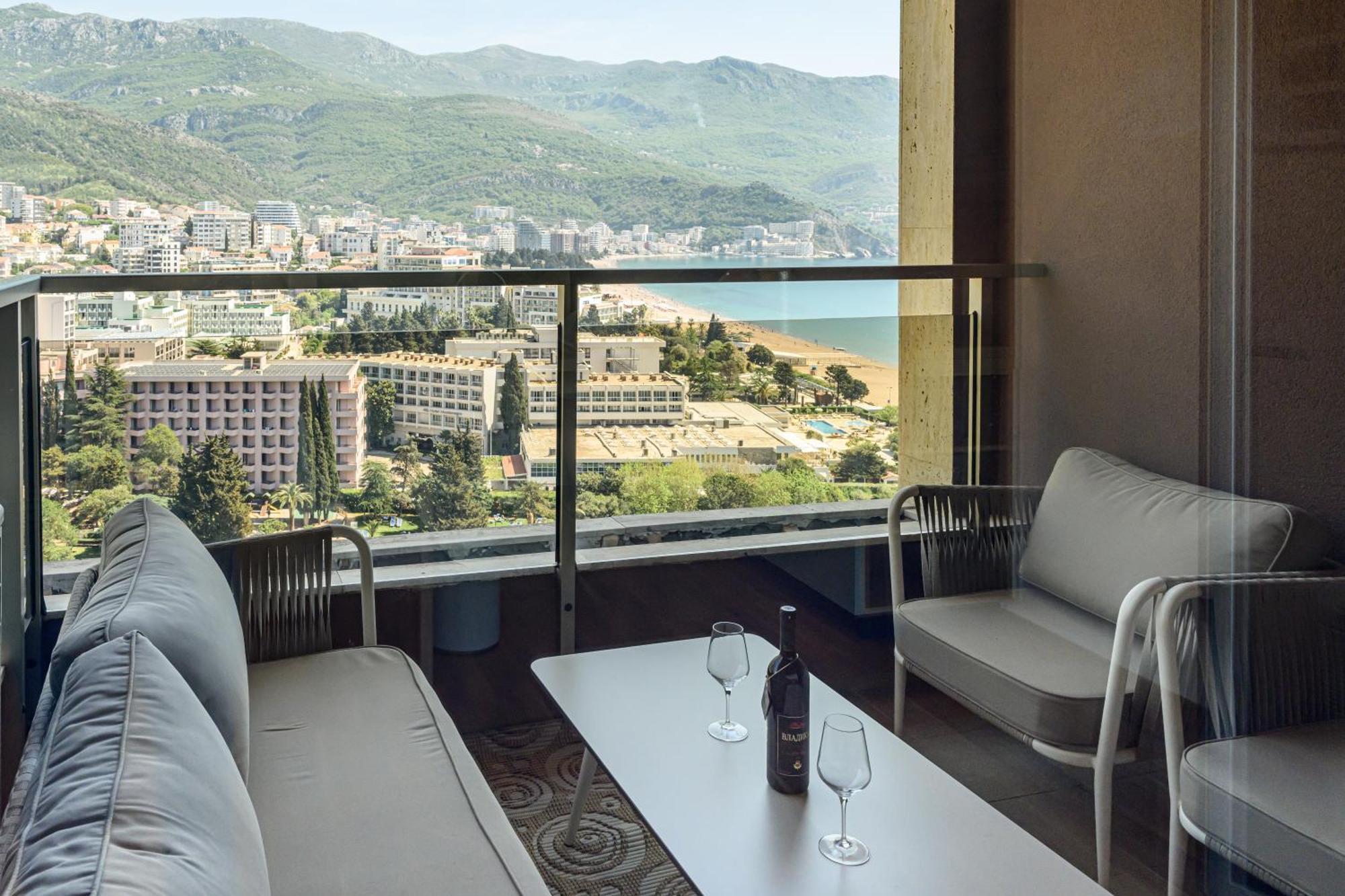 Harmonia 1 Apartment Budva