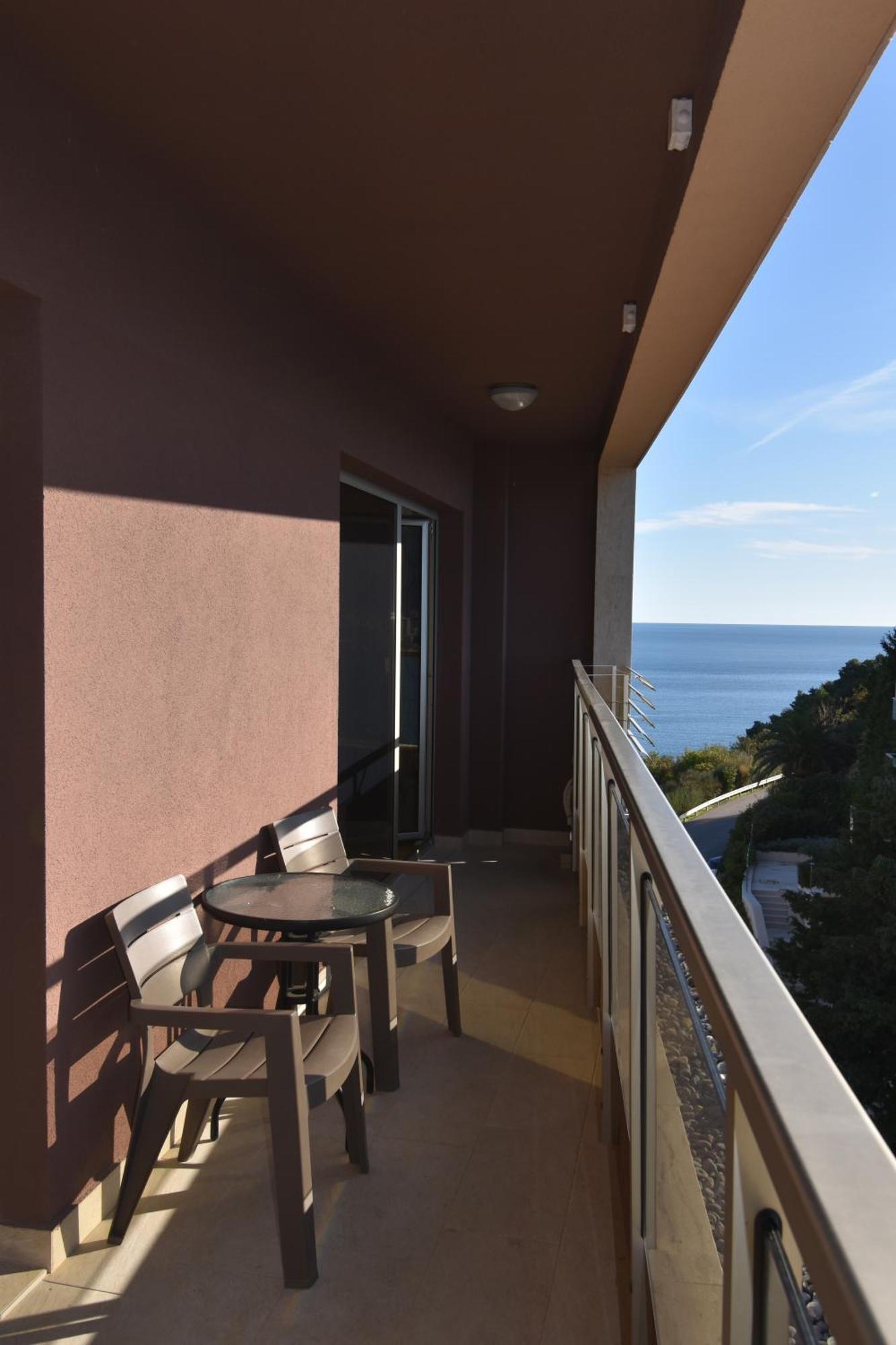 Harmonia 1 Apartment Budva