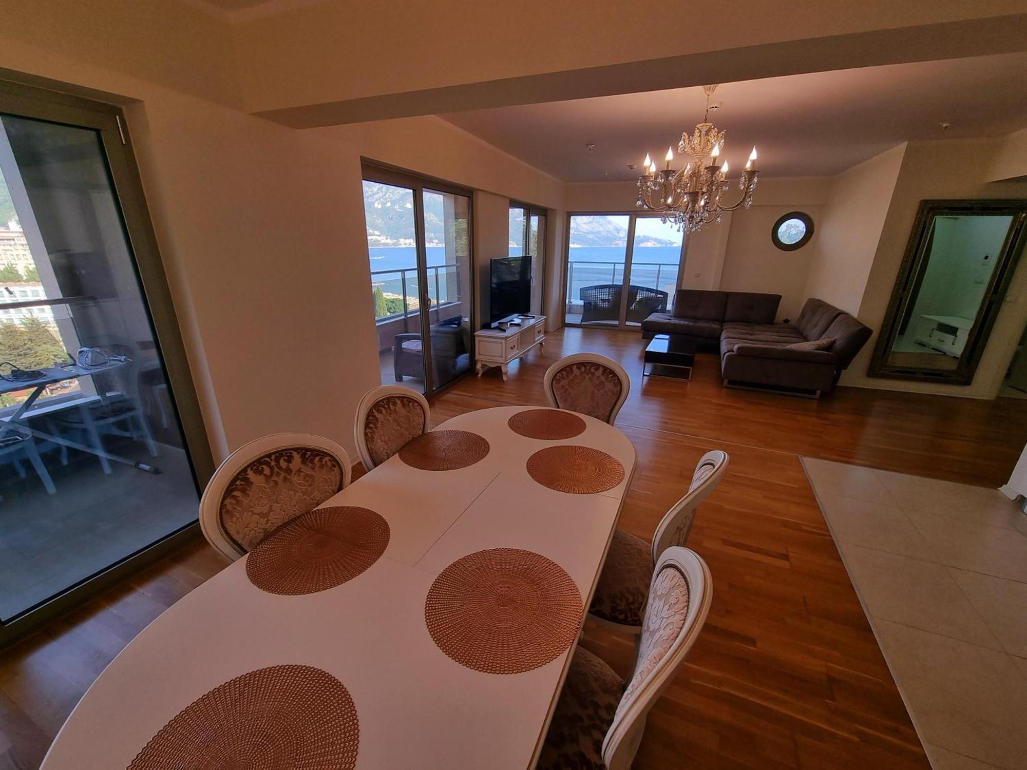 Apartment Harmonia 1 *