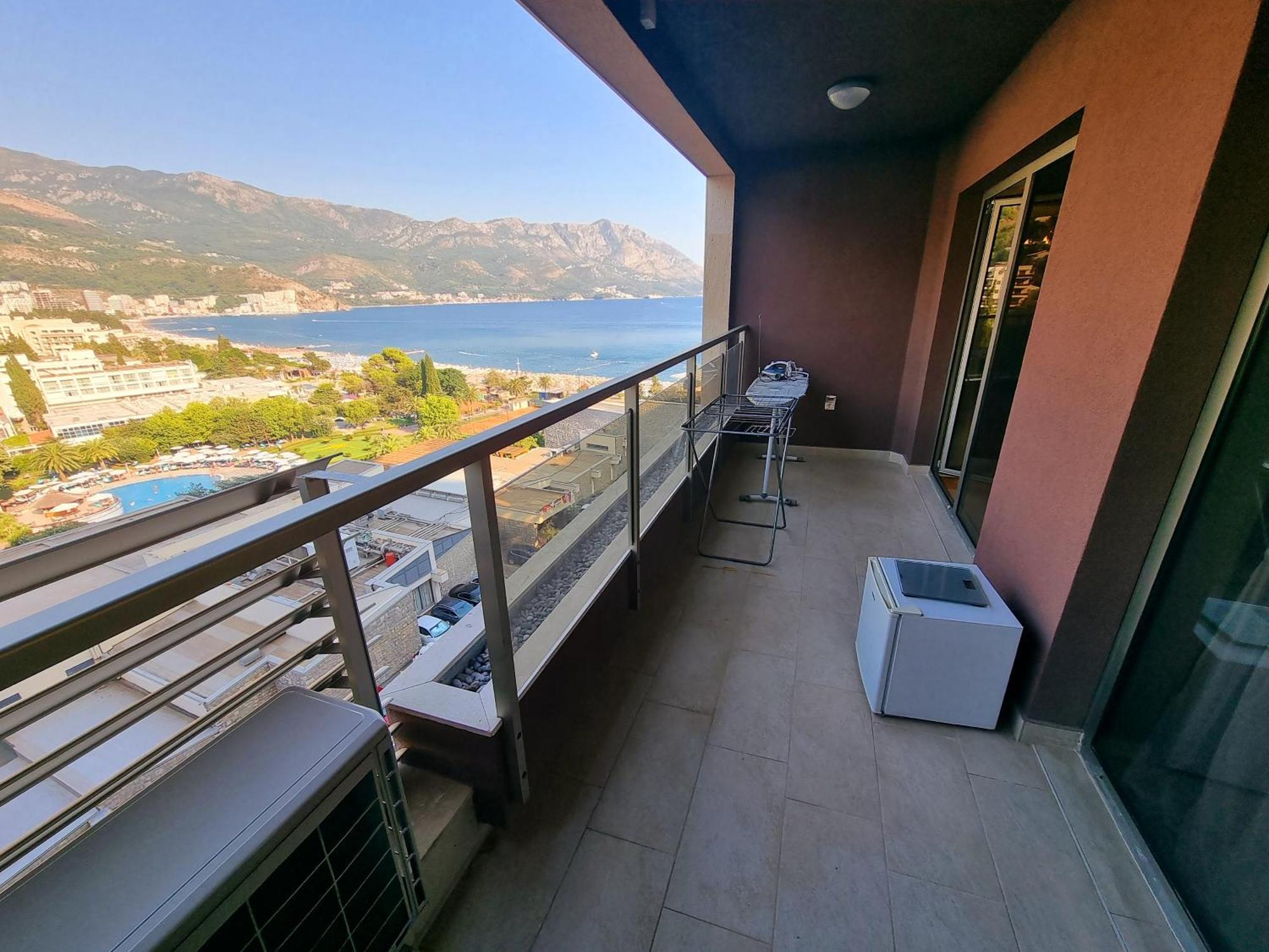 Apartment Harmonia 1 *
